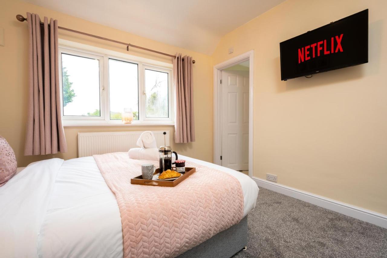 Sweetbriar - Stylish 4-Bed Close To Nec, Airport, Jlr, Solihull Ngoại thất bức ảnh